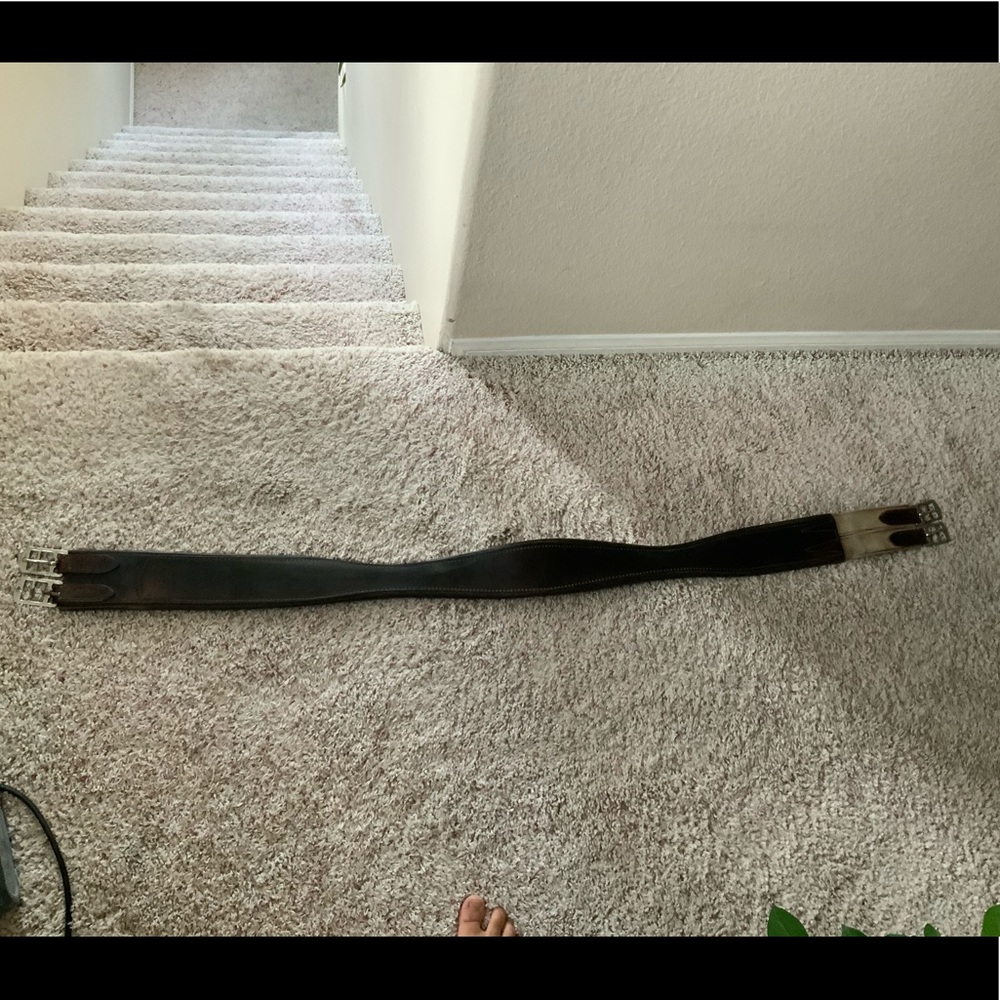 Leather girth 52”